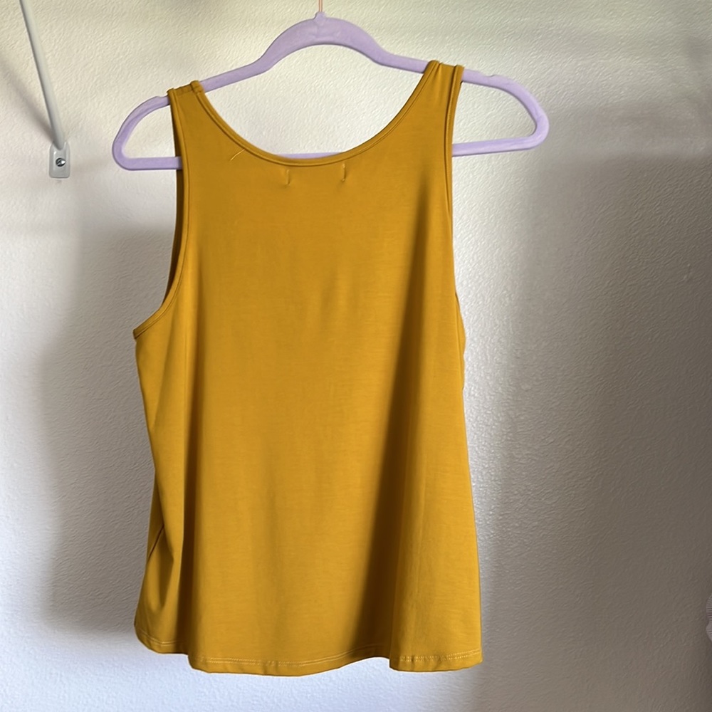 Fighting Eel-NWT tank Rachel size medium - Picture 2 of 4
